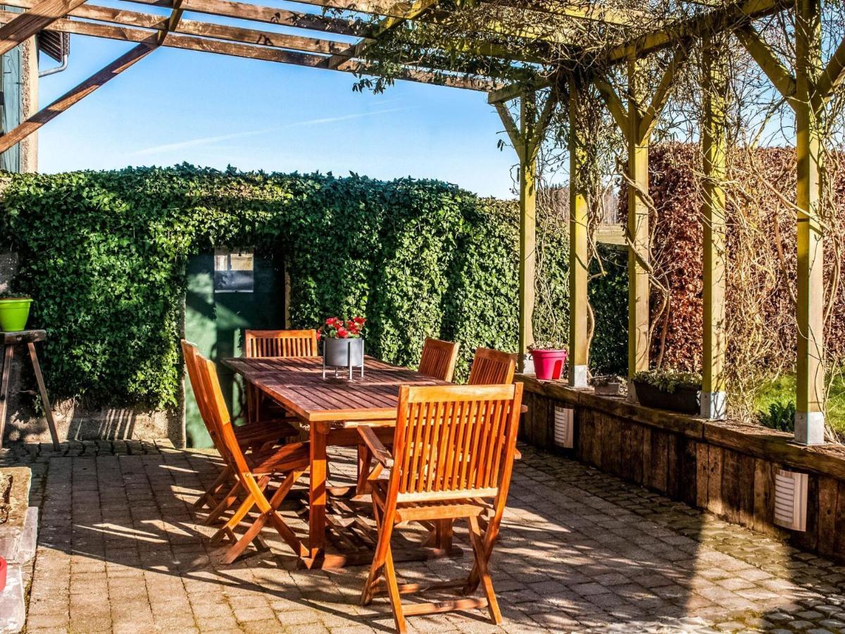 Pretty Farmhouse In Houffalize With Courtyard Ngoại thất bức ảnh